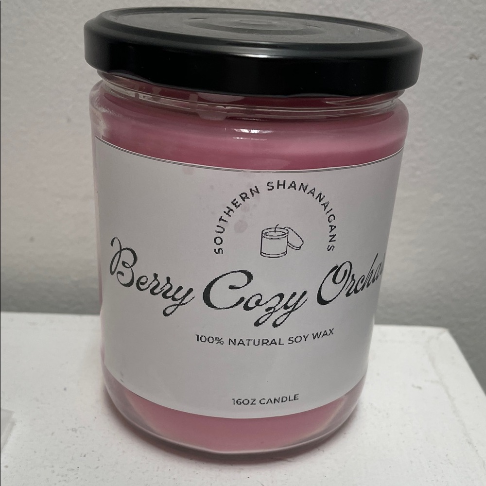 Berry Cozy Orchid Pink Candle